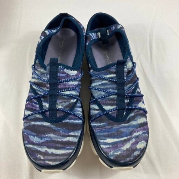 Womens Easy Spirit Relenie Camo Blue Sneaker Sandal 9.5 - Picture 1 of 9